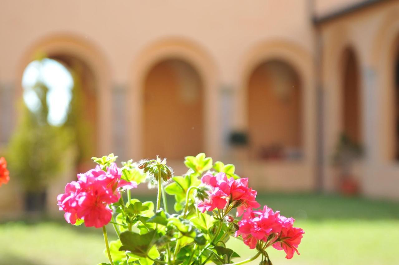 Chiostro Delle Monache Hostel Volterra Exterior foto